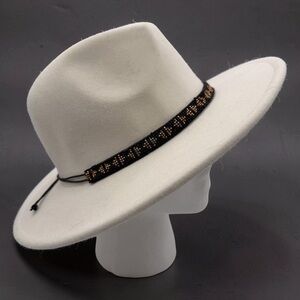 White Western Cowboy Cowgirl Hat – Wide Brim with Beaded Band – 60 cm